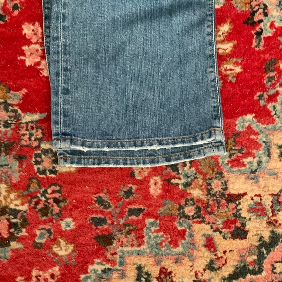 Lucky Brand EASY RIDER Button Fly Womens Distressed Jeans 30/30 - Picture 11 of 13